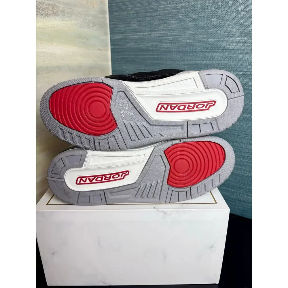 New w/o Box - SZ 6.5y - Air Jordan Kids Grade School Retro 3